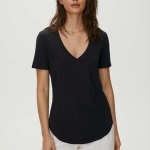 Aritiza Babaton Vneck tshirt Black